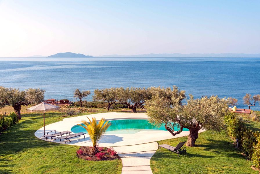 Luria Homes_VillaB_swimmingpool