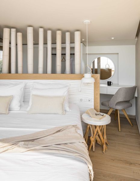 Luria Homes_VillaB_masterbedroom_8